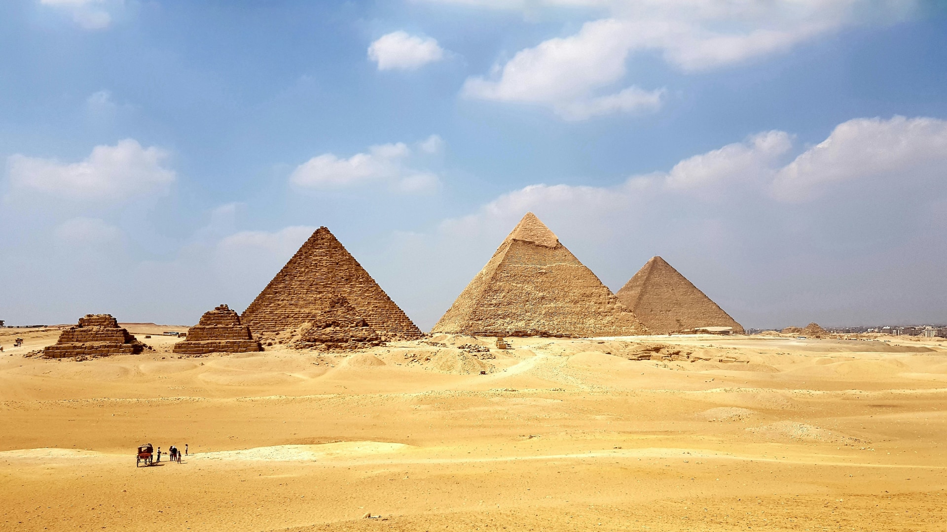 Discover the Timeless Wonders of Egypt background